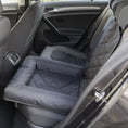 Bild in Galerie-Betrachter laden, Du suchst einen Hunde-Autositz oder eine Autoschondecke und kannst dich nicht entscheiden? Dann ist unsere Autositz-Auflage für dich die richtige Wahl - denn sie vereint die Vorteile von beiden Varianten miteinander.