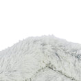 Bild in Galerie-Betrachter laden, Mit ihrem langhaarigen Plüsch und der wasserundurchlässigen Unterseite ist die Polster-Schondecke nicht nur unglaublich weich, sondern auch praktisch.