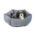 Bild in Galerie-Betrachter laden, Das runde Hundebett Liviabietet mit seiner samtigen Haptik und der weichen Polyestervlies-Füllung den ultimativen Komfort.