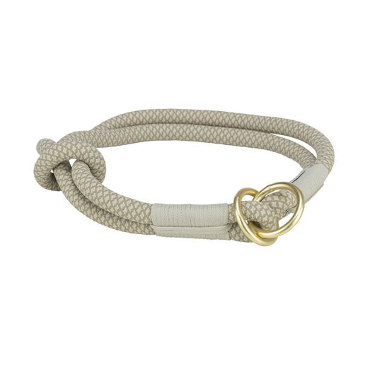 Das Soft Rope Zug-Stopp-Halsband bietet deinem Hund Komfort und Sicherheit zugleich. Hergestellt aus mattem Tau und rund gewebt, ist es angenehm zu tragen. 