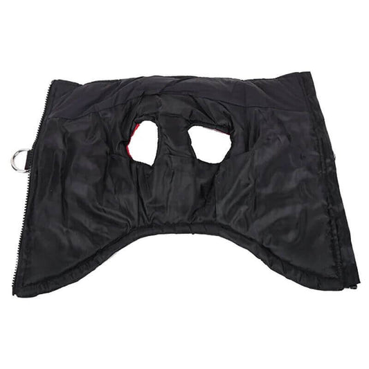 Mit der AquaProof™ Hundejacke wird jeder Gassigang zu einem angenehmen Erlebnis, selbst bei frostigen Temperaturen.