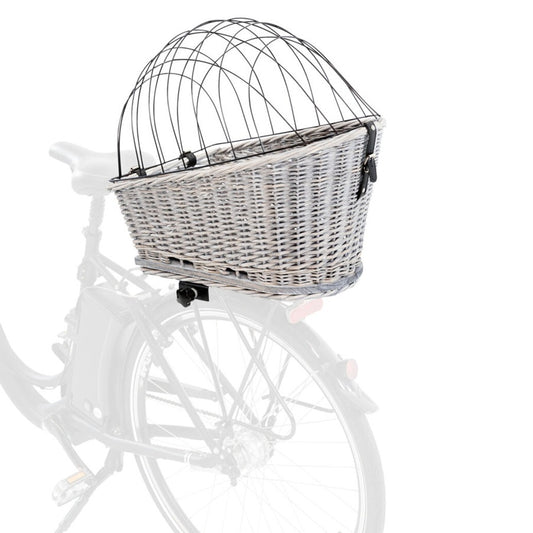 Dieser Fahrradkorb aus robuster Weide mit stabilem Metallgitter ist die perfekte Lösung für entspannte Radausflüge mit deinem Hund. Er wird sicher am Gepäckträger (10.5–14.5 cm Breite) befestigt und bietet mit dem gepolsterten Velours-Kissen den idealen Komfort für kleine Hunde. Das Gitter sorgt für Schutz und Sicherheit – ganz ohne Einengung.
