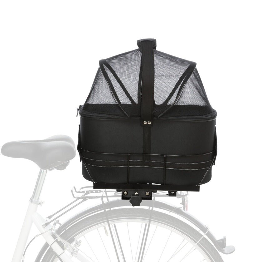 Die Trixie Fahrradtasche für Hunde ist eine durchdachte Lösung für den Gepäckträger (6–16 cm Breite). Der stabile Metallrahmen sorgt für Sicherheit, während die formstabile Tasche mit gepolsterter Bodeneinlage deinem Hund ein bequemes Plätzchen bietet. 