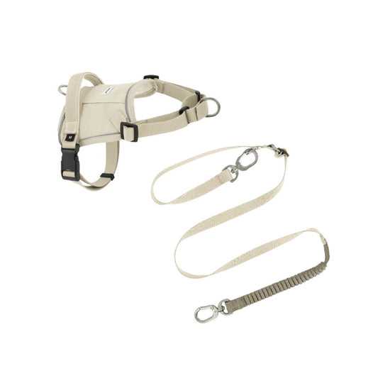 Das HiDream™ Geschirr-Spaziergang-Set Valley in Beige kombiniert alles, was du dafür brauchst: ein ergonomisches Hundegeschirr, das den Halsbereich schont und Ziehen verhindert, sowie eine vielseitige Hundeleine, die du flexibel in der Hand oder bequem um die Hüfte tragen kannst (Verstellbare Länge: 114-143cm).