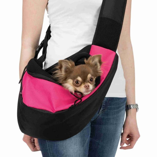 Bleib nah bei deiner Fellnase mit der Hunde-Fronttasche Sling. Öffne sie von oben für einfaches Ein- und Aussteigen, während die integrierte Kurzleine und die Netztasche zusätzliche Funktionalität bieten. 