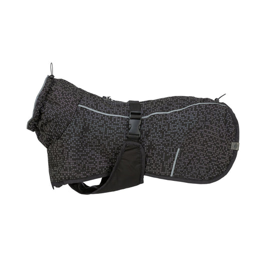 Das vollflächig reflektierende Material des Limoux Reflect Hundemantels sorgt für beste Sichtbarkeit im Dunkeln. Die leichte Wattierung hält warm, während der grosszügige Schnitt die Hinterhand schützt und Schulter- sowie Bewegungsfreiheit ermöglicht.