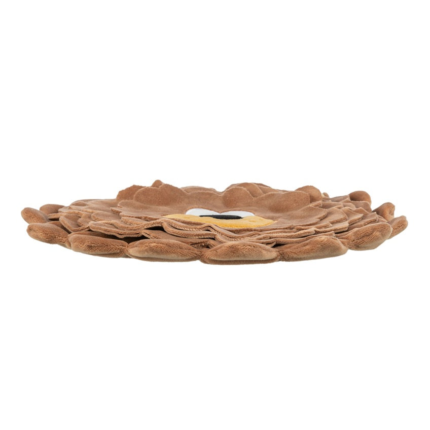 Der Snack-Löwe lässt sich mit Snacks befüllen und sorgt dank integriertem Knistern für extra Spielspass.