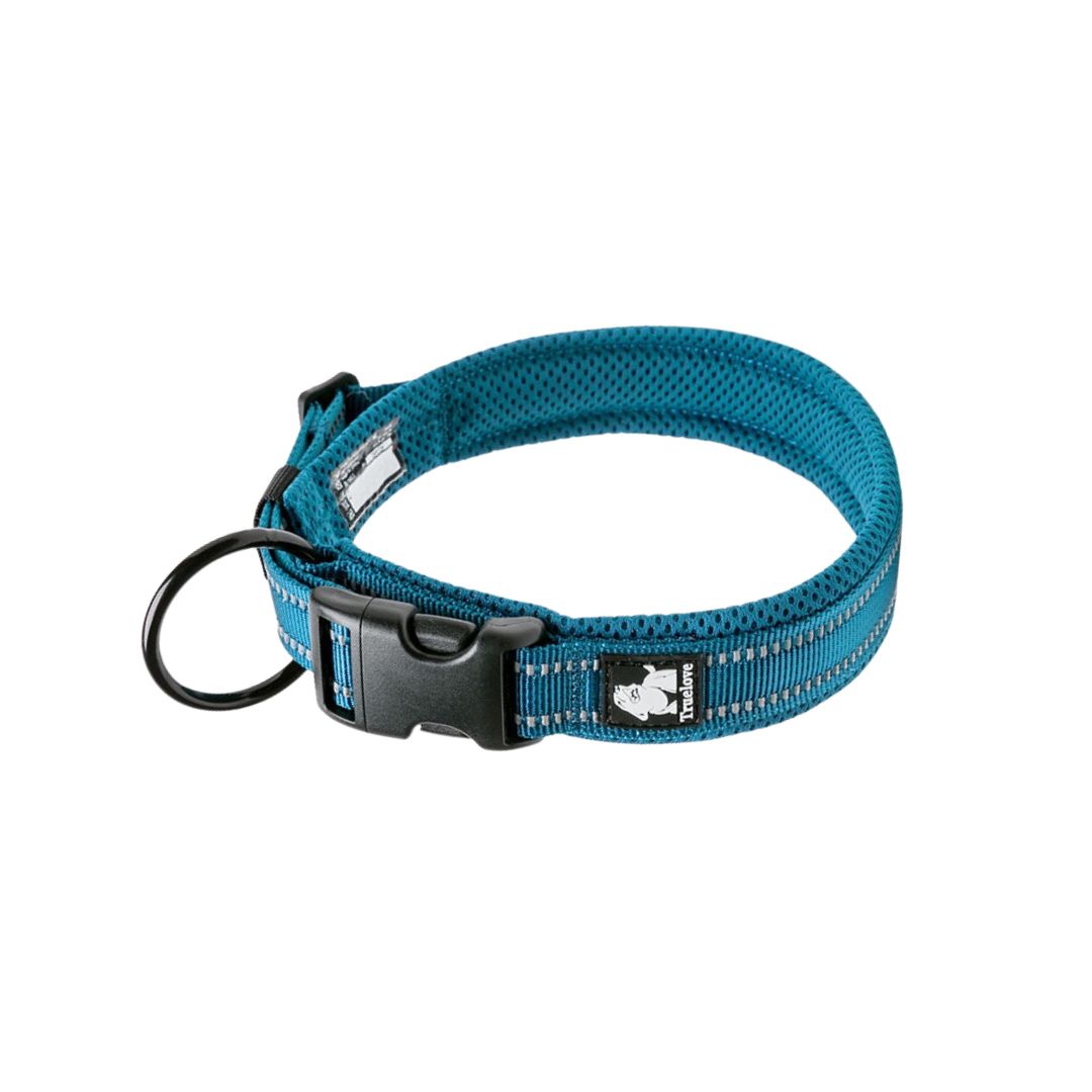 Das TrueLove Comfort Halsband löst dieses Problem mit seinem weichen, frotteegefütterten und atmungsaktiven Innenbereich, der Reizungen verhindert, und einer stabilen, verstellbaren Passform.